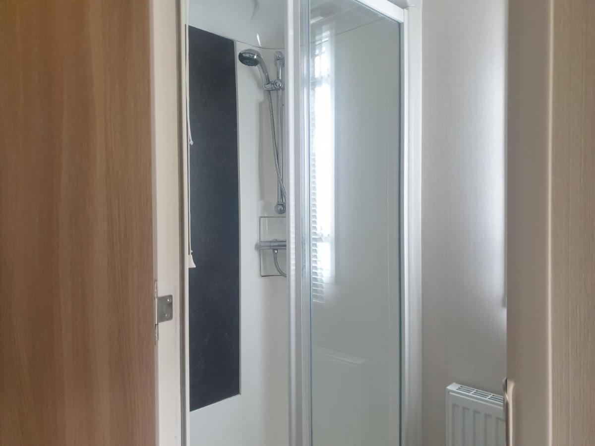 Coastal Caravan Elie Sleeps 6 Екстер'єр фото